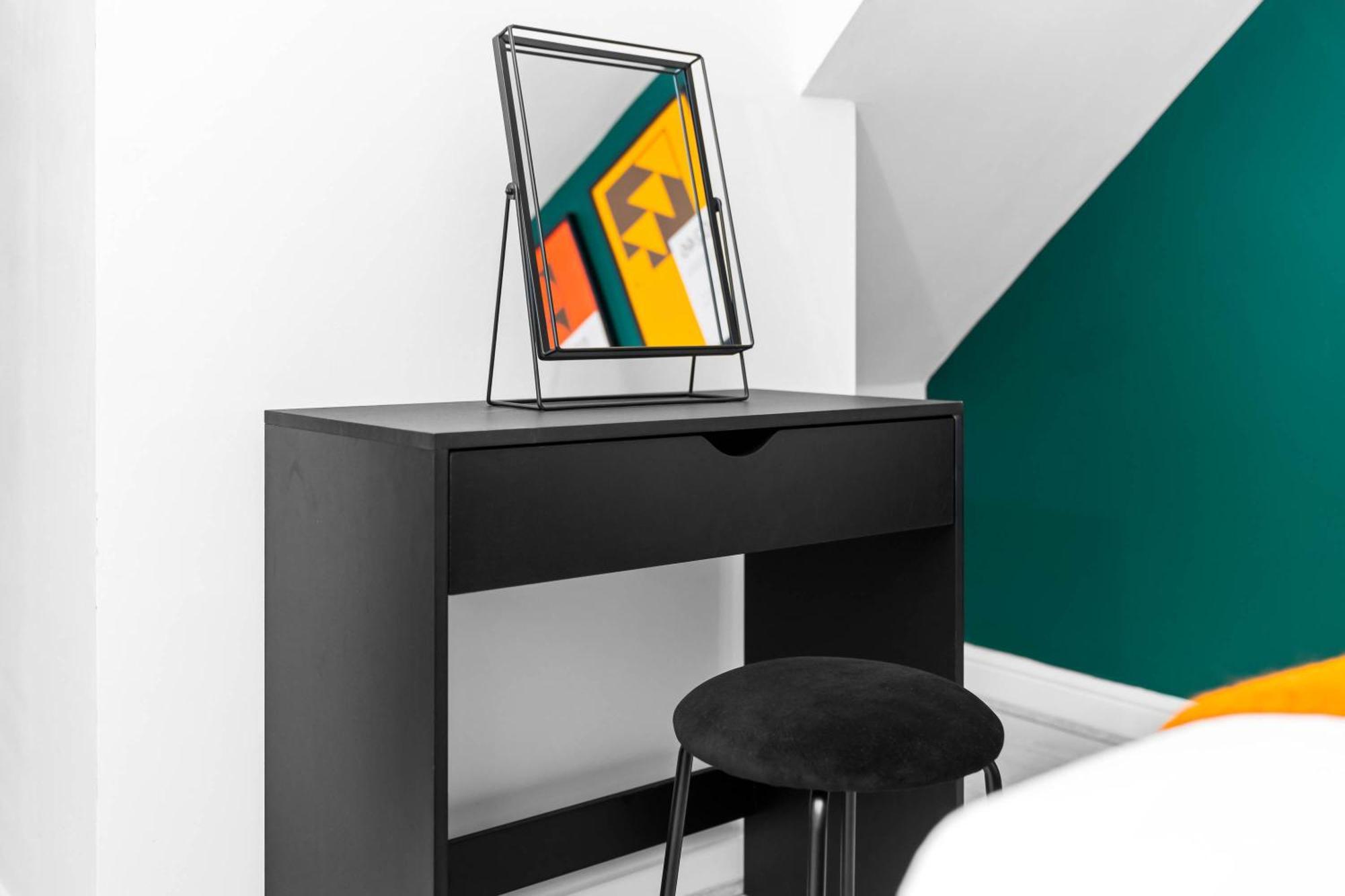 Luxury 3 Bedroom Apartment - Terrace - Near City Centre - Wifi - Smart Tv 1Mr Birmingham Exteriör bild